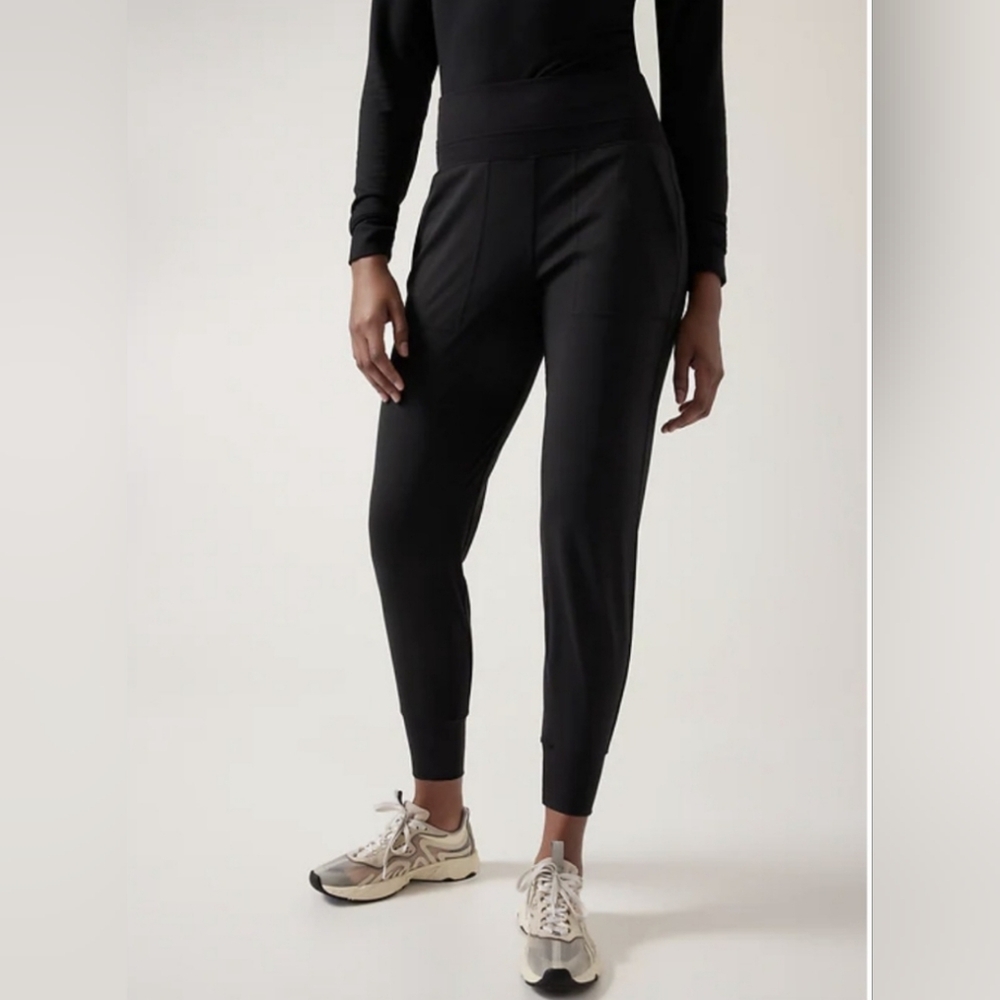 Athleta Venice Jogger M